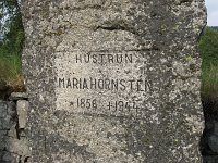  Riksdagsmannen Petrus Hörnstens gravsten. Petrus Hörnsten 1862-1911 och hans hustru Maria (f Jonsdotter) 1856-1944.